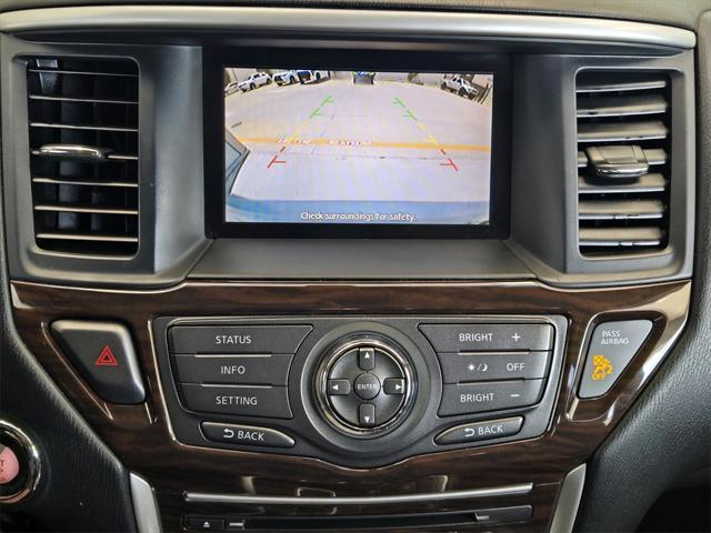 used 2013 Nissan Pathfinder car