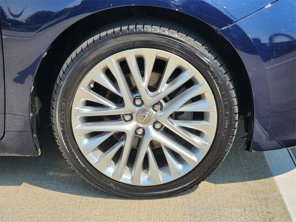 used 2013 Lexus ES 350 car, priced at $13,888