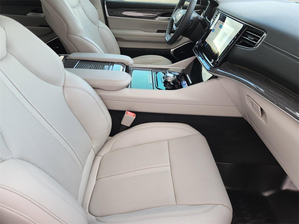 used 2022 Jeep Wagoneer car, priced at $37,888