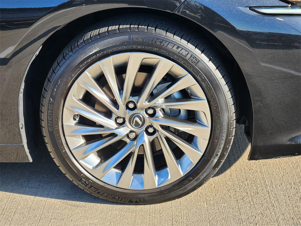 used 2021 Lexus ES 350 car, priced at $42,185