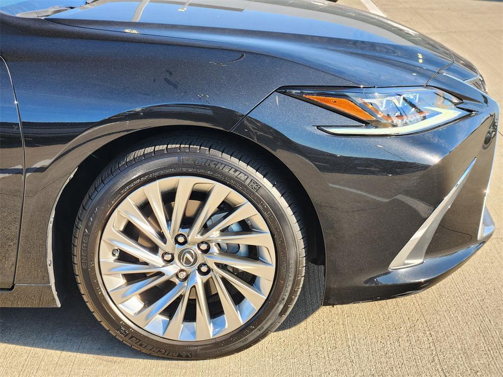 used 2021 Lexus ES 350 car, priced at $42,185
