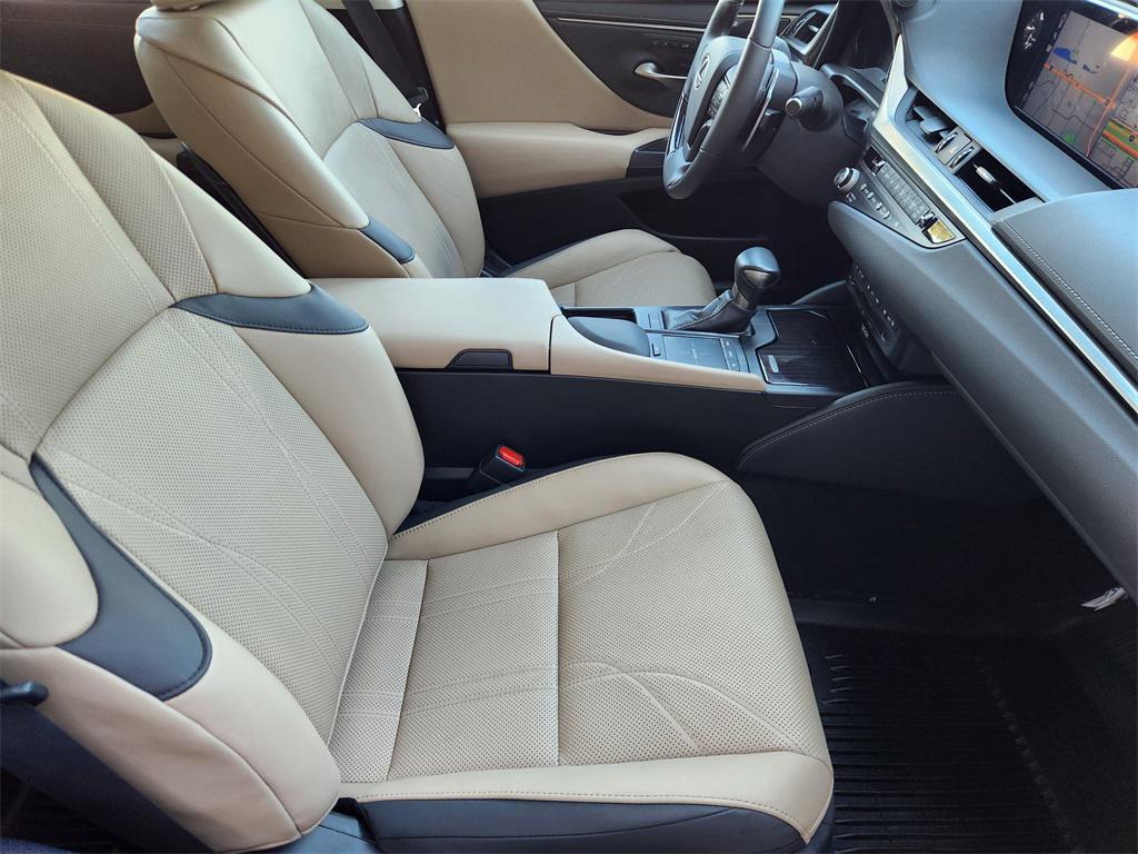 used 2021 Lexus ES 350 car, priced at $42,185