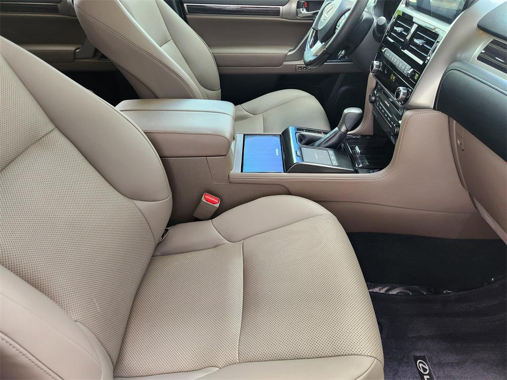 used 2022 Lexus GX 460 car, priced at $57,888