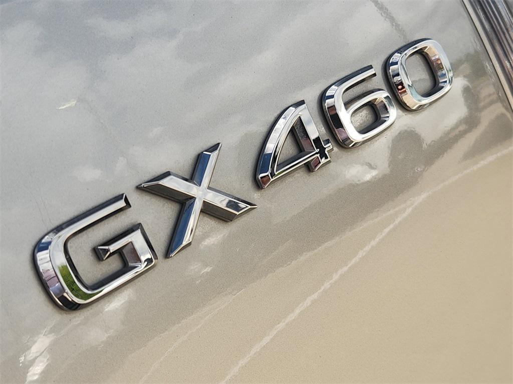 used 2022 Lexus GX 460 car, priced at $57,888