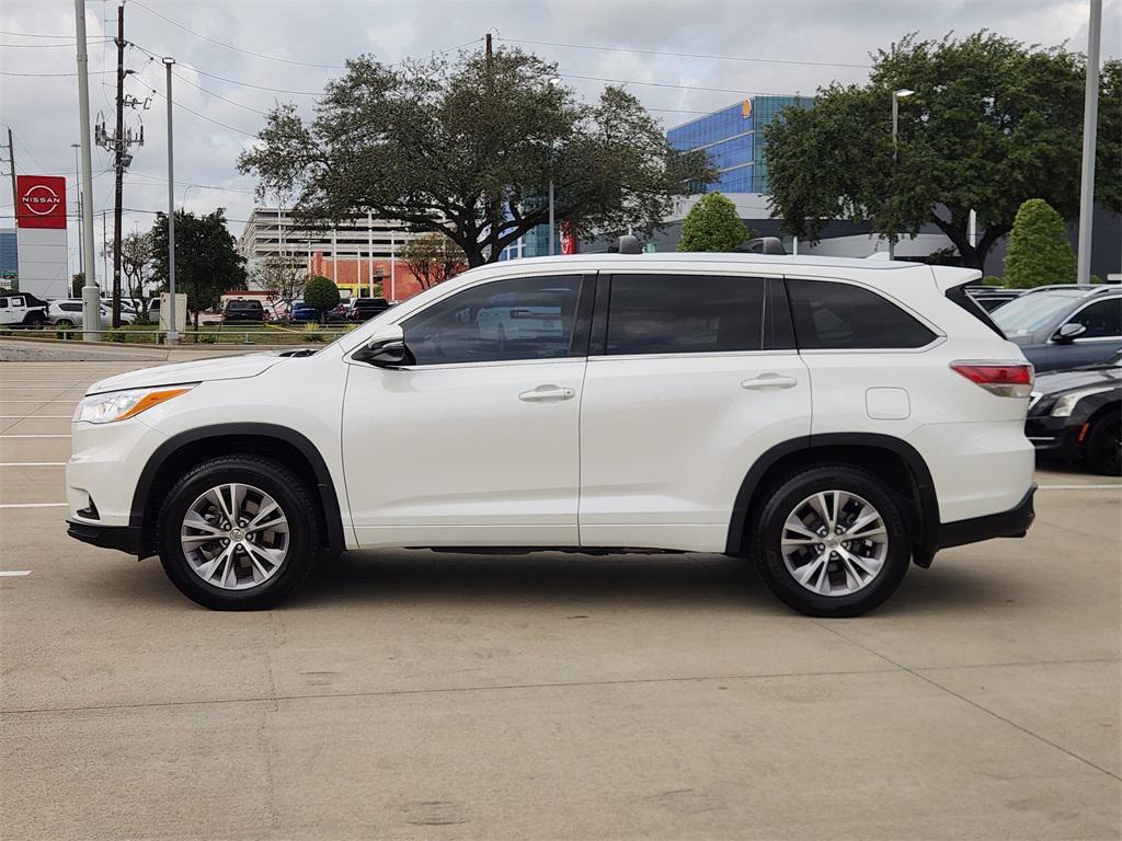 used 2015 Toyota Highlander car, priced at $16,888