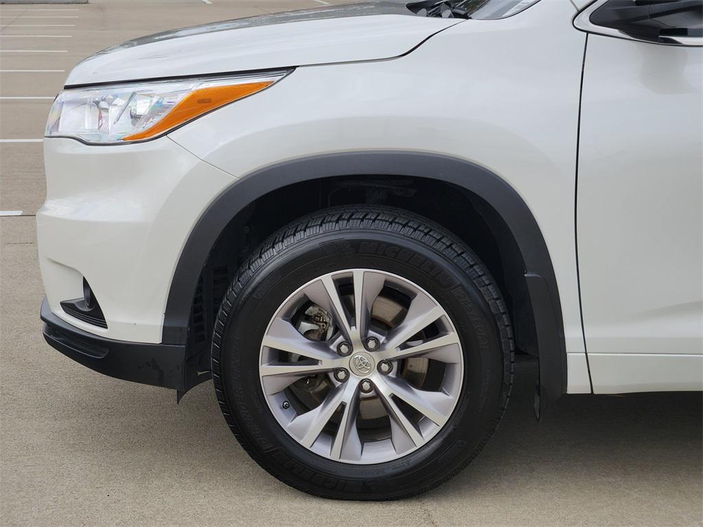 used 2015 Toyota Highlander car, priced at $16,888