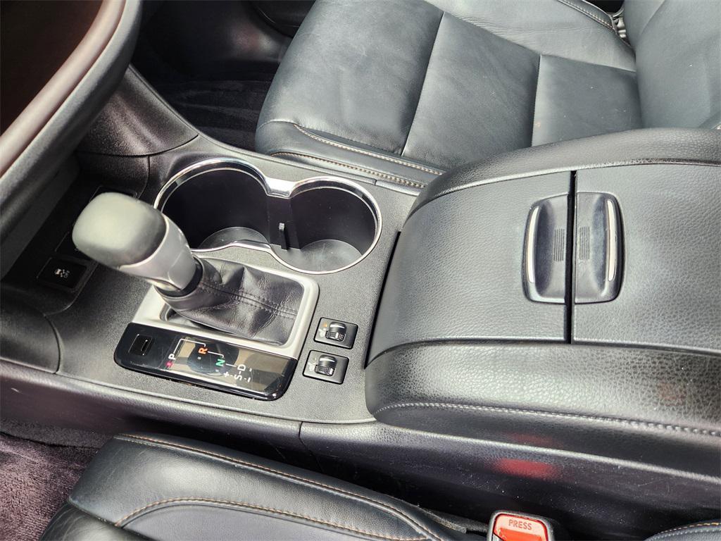 used 2015 Toyota Highlander car, priced at $16,888