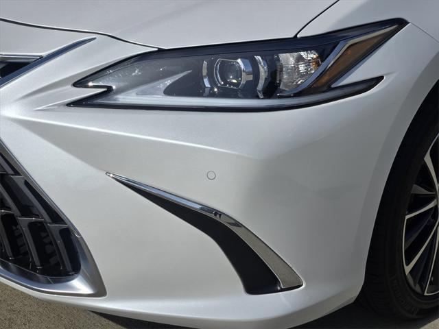 used 2025 Lexus ES 350 car, priced at $45,777