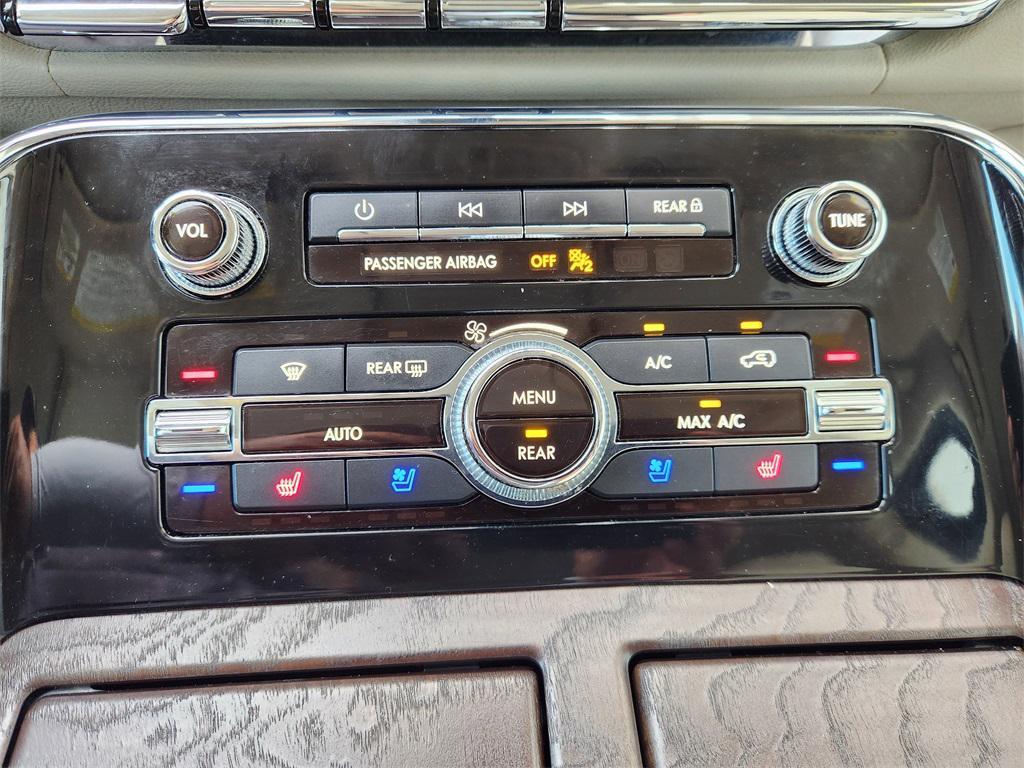 used 2019 Lincoln Navigator L car, priced at $29,888