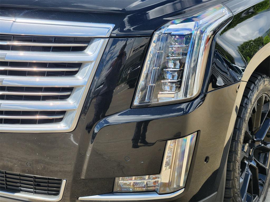 used 2020 Cadillac Escalade car, priced at $34,288