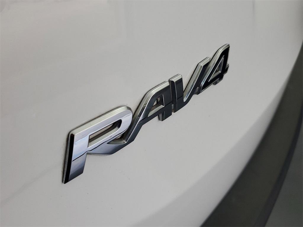 used 2015 Toyota RAV4 car, priced at $15,888