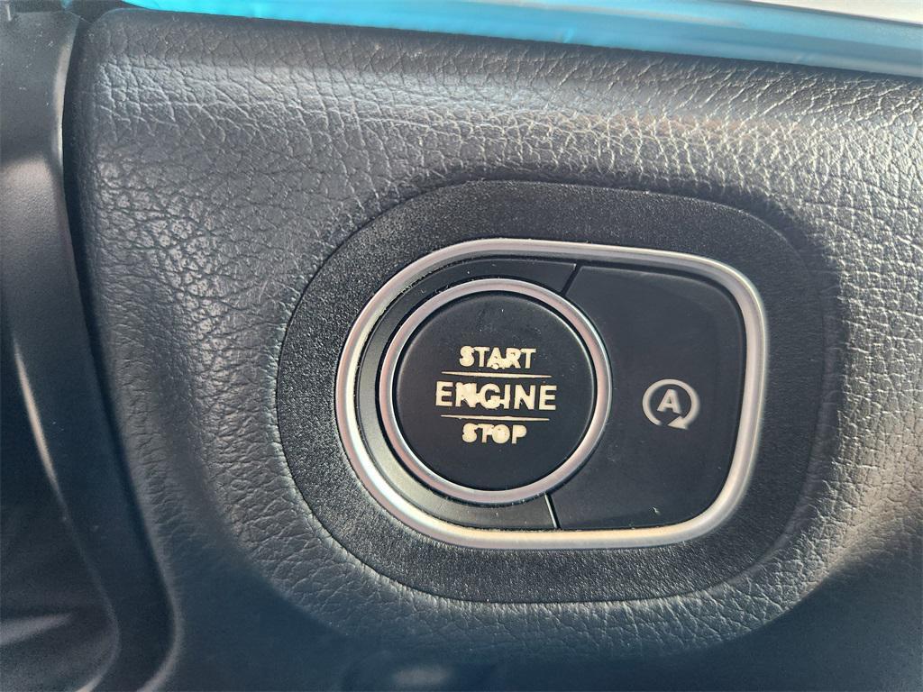 used 2020 Mercedes-Benz GLE 350 car, priced at $30,888