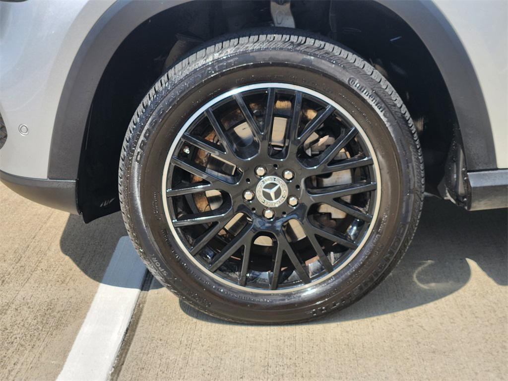 used 2020 Mercedes-Benz GLE 350 car, priced at $30,888