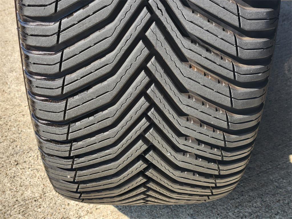 used 2019 Volvo XC60 car, priced at $27,888