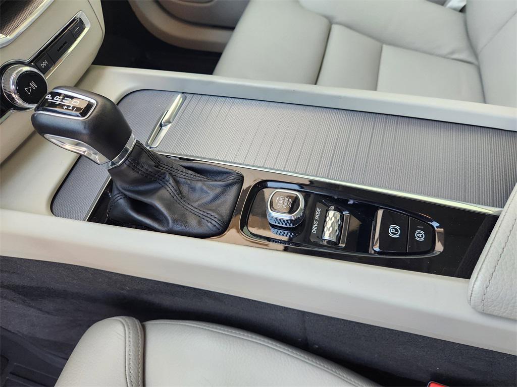 used 2019 Volvo XC60 car, priced at $27,888
