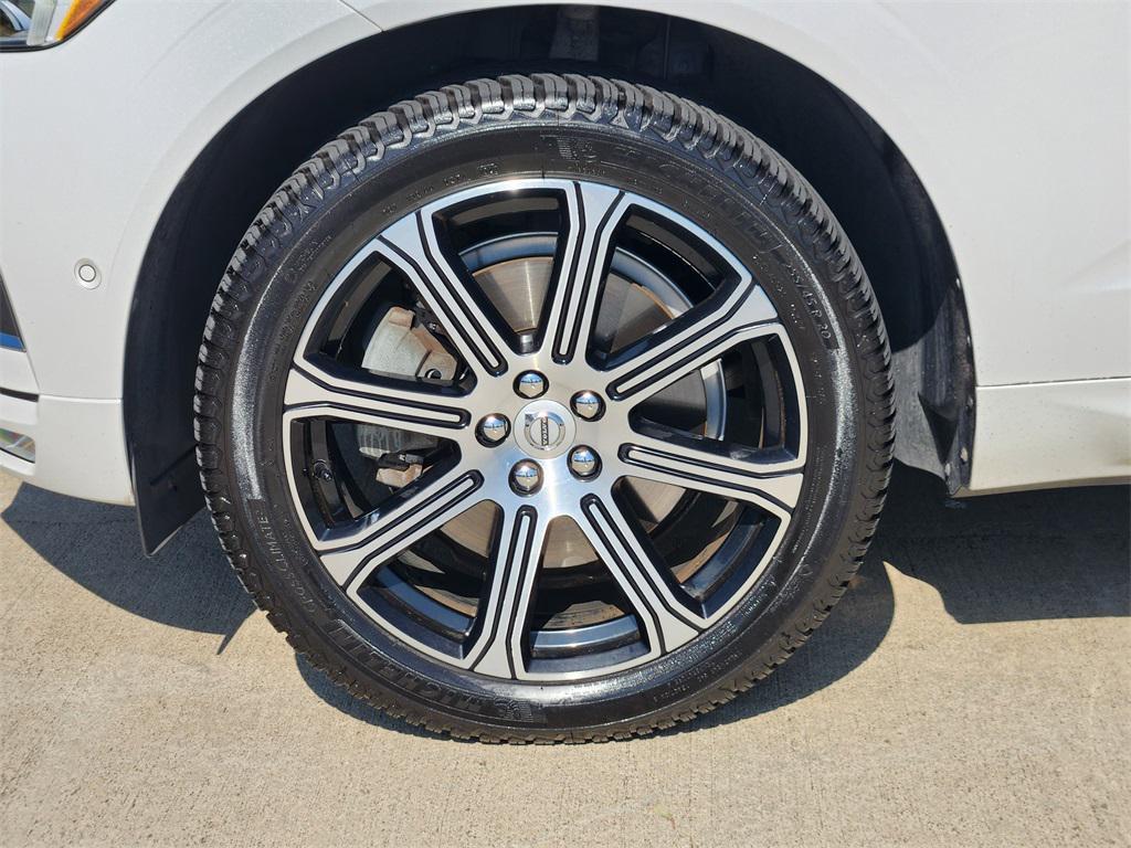 used 2019 Volvo XC60 car, priced at $27,888