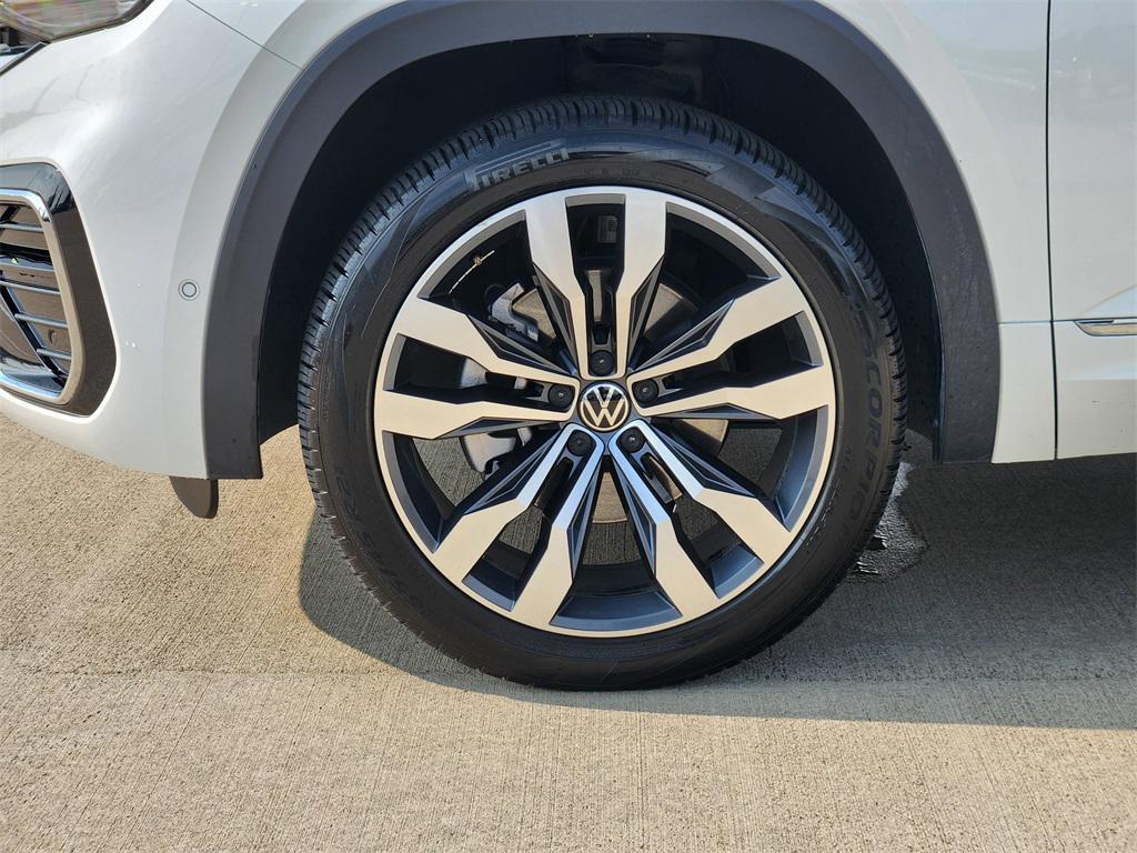 used 2023 Volkswagen Atlas car, priced at $36,777