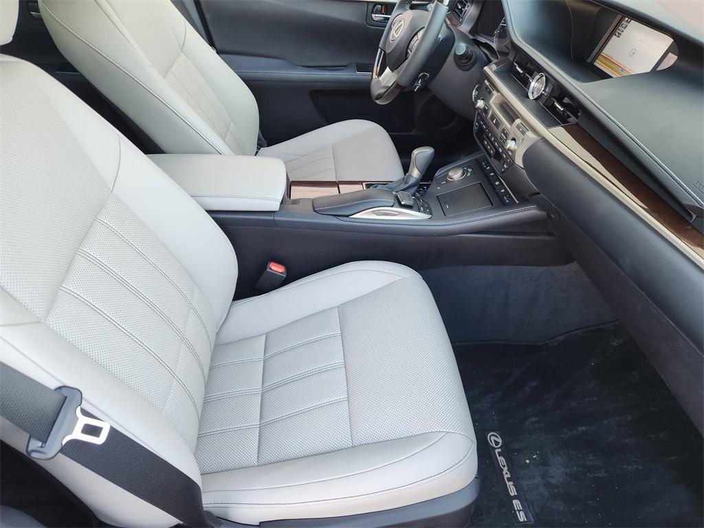 used 2018 Lexus ES 350 car, priced at $27,777