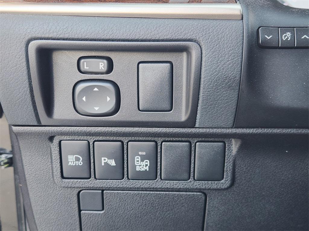 used 2018 Lexus ES 350 car, priced at $27,777