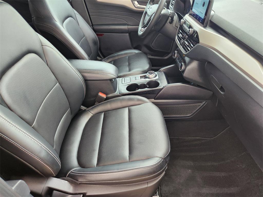 used 2022 Ford Escape car, priced at $18,938