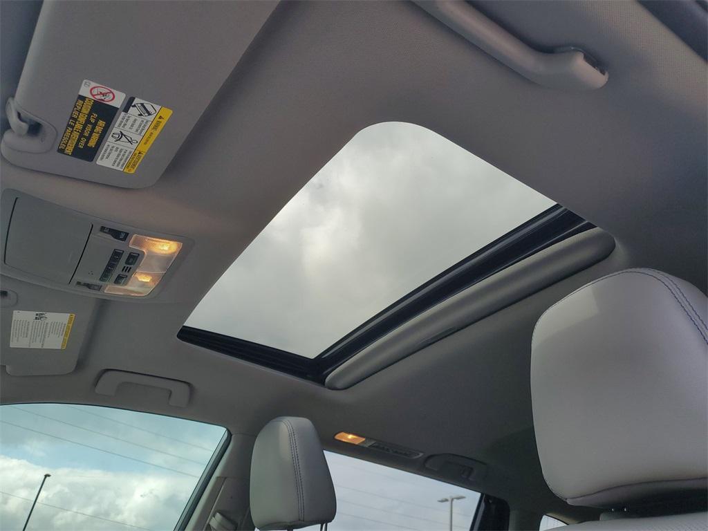 used 2017 Toyota Highlander car, priced at $25,949