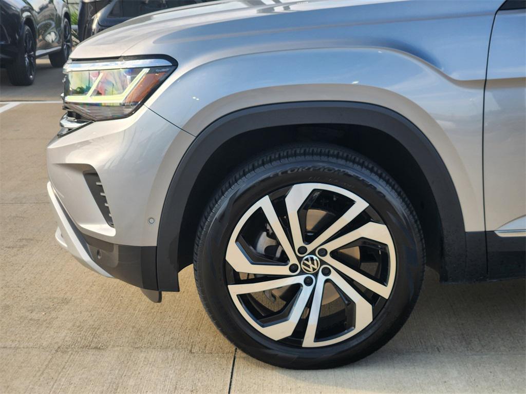 used 2021 Volkswagen Atlas car, priced at $30,201