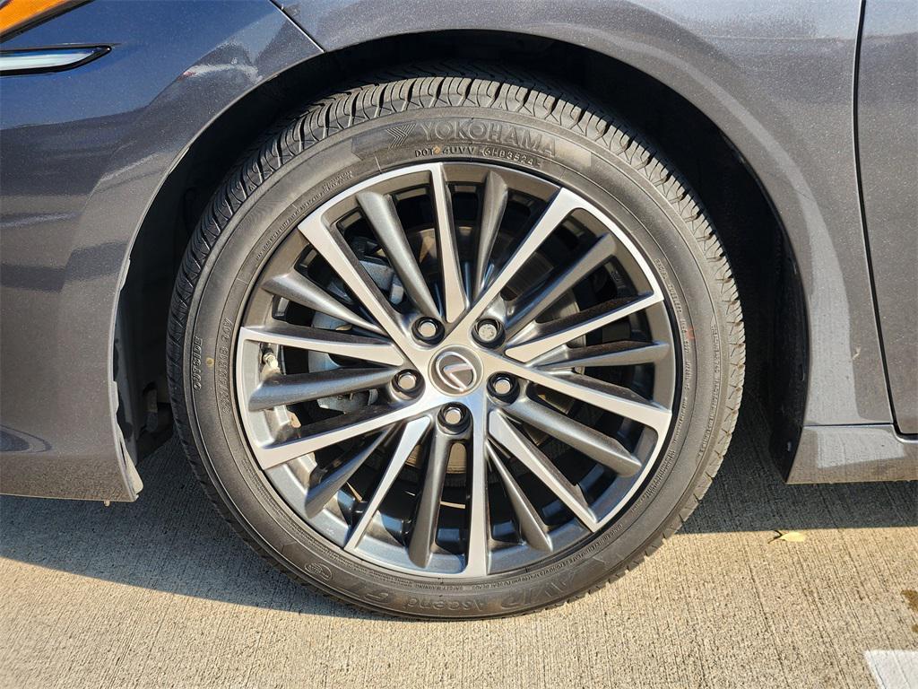 used 2022 Lexus ES 350 car, priced at $39,888