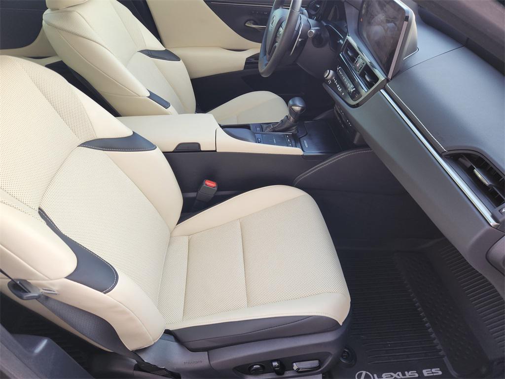 used 2022 Lexus ES 350 car, priced at $39,888