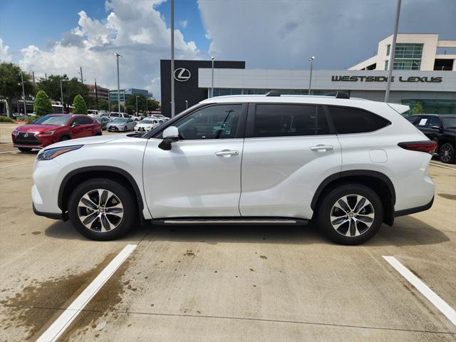 used 2024 Toyota Highlander car, priced at $44,888