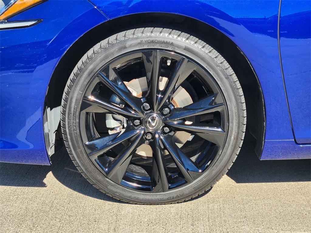 used 2023 Lexus ES 350 car, priced at $36,888