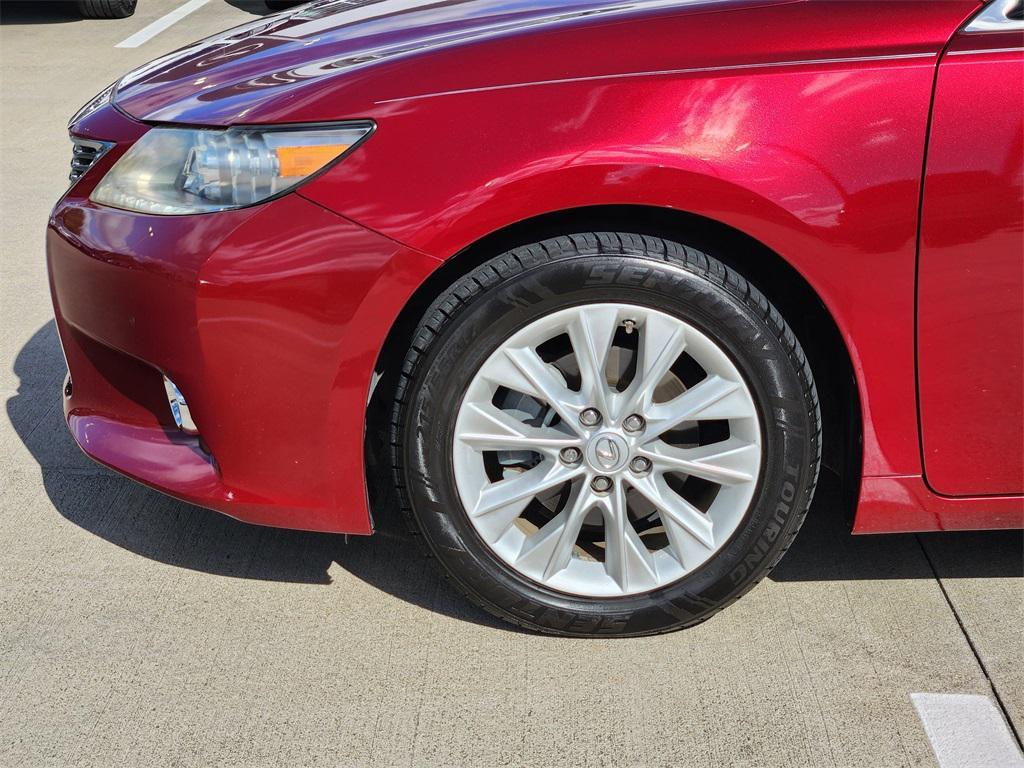used 2013 Lexus ES 300h car, priced at $13,888
