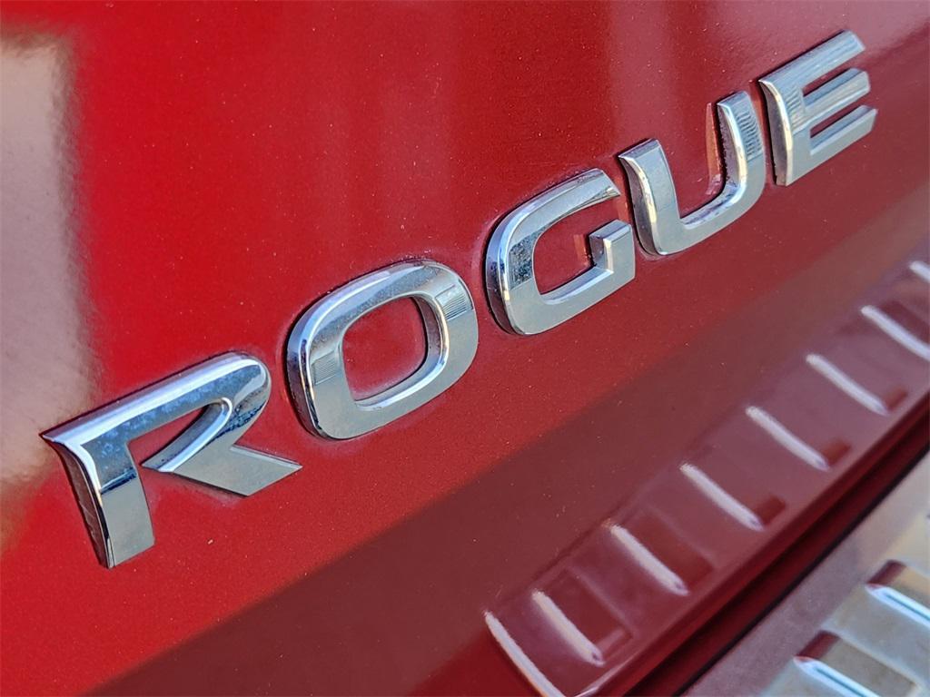 used 2015 Nissan Rogue car, priced at $9,988