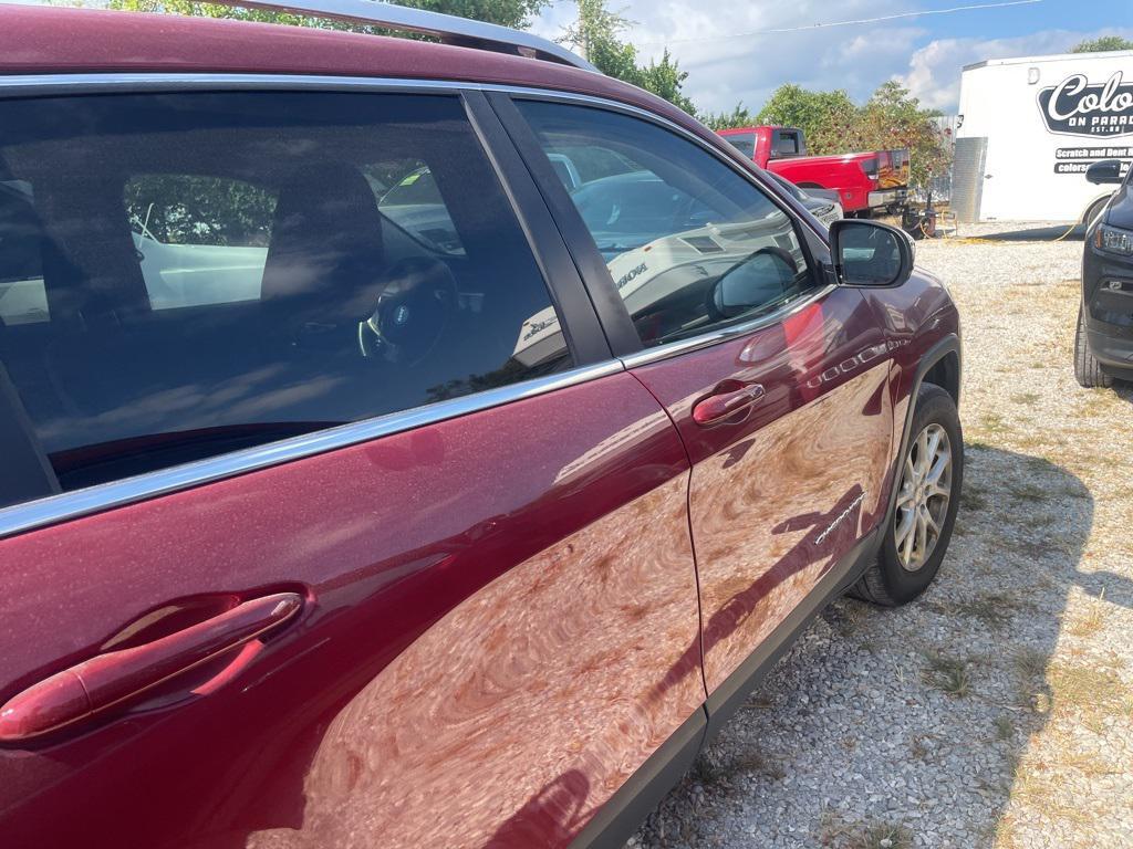 used 2017 Jeep Cherokee car, priced at $13,677