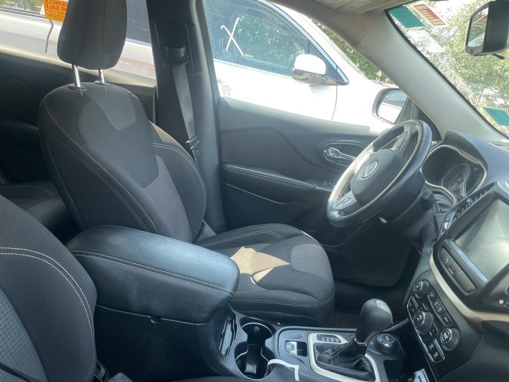 used 2017 Jeep Cherokee car, priced at $13,677