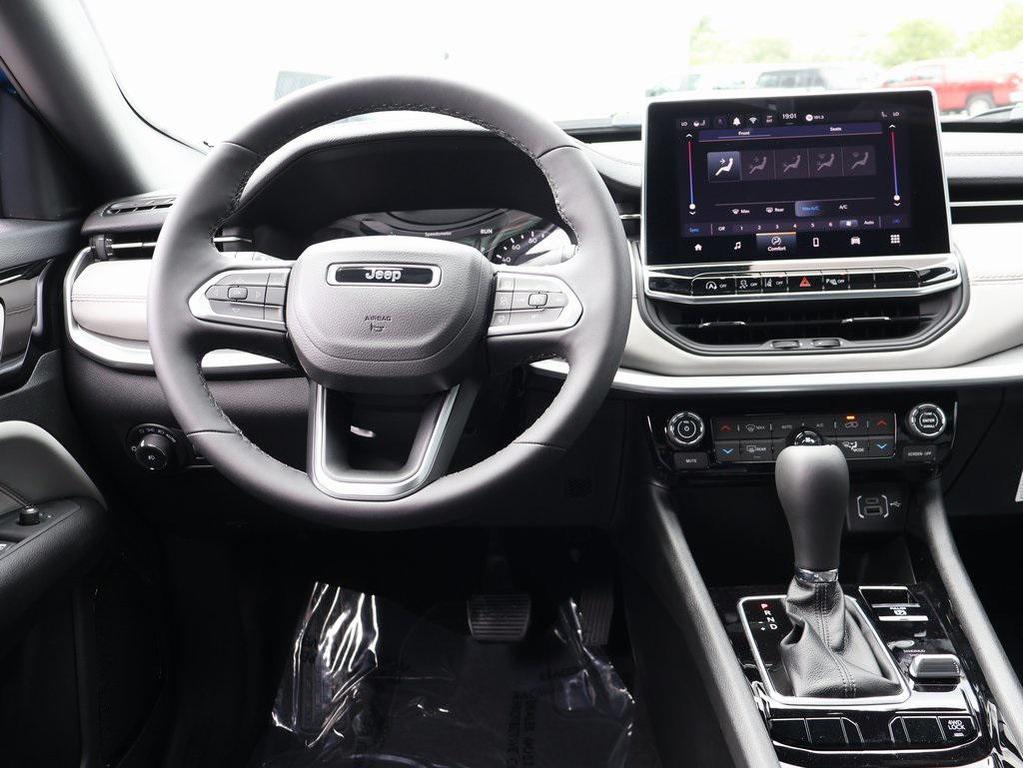 new 2026 Jeep Compass car, priced at $33,260