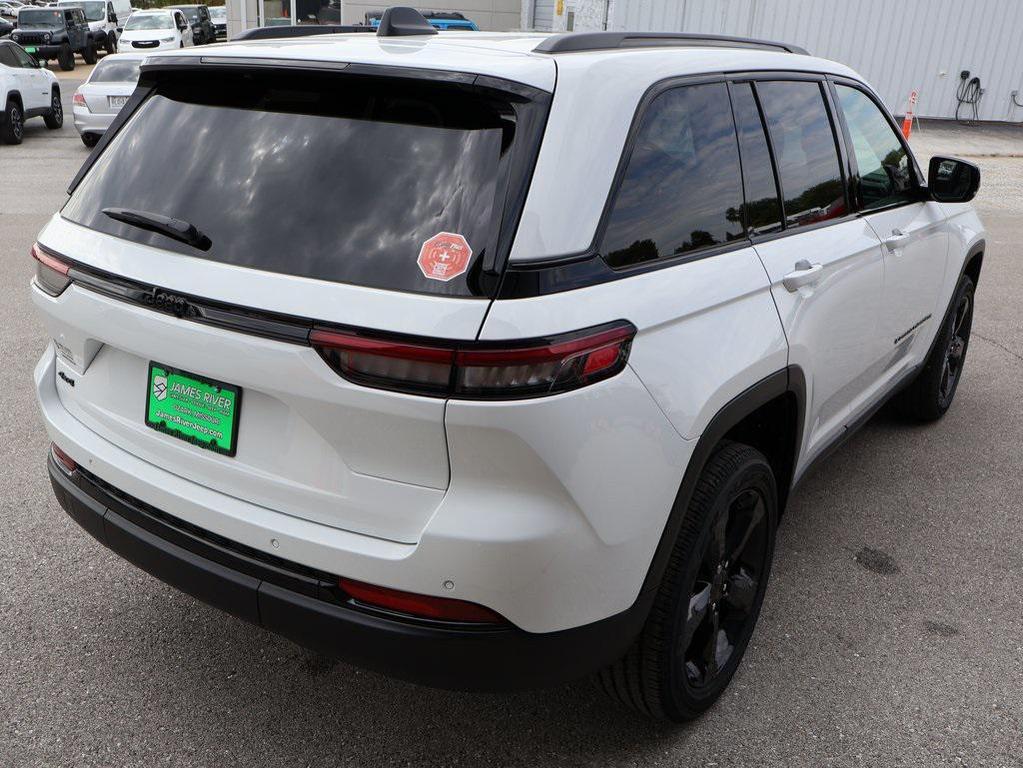 new 2025 Jeep Grand Cherokee car, priced at $39,027