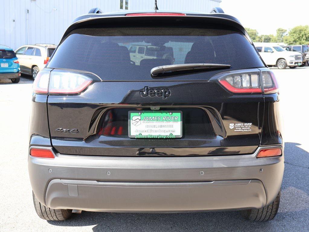 used 2023 Jeep Cherokee car, priced at $22,959