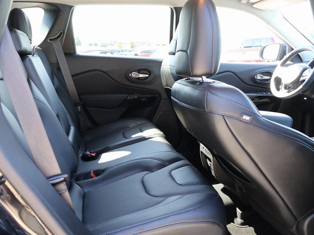 used 2023 Jeep Cherokee car, priced at $22,959
