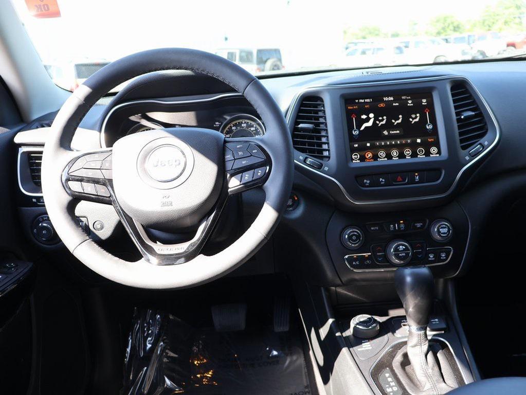 used 2023 Jeep Cherokee car, priced at $22,959