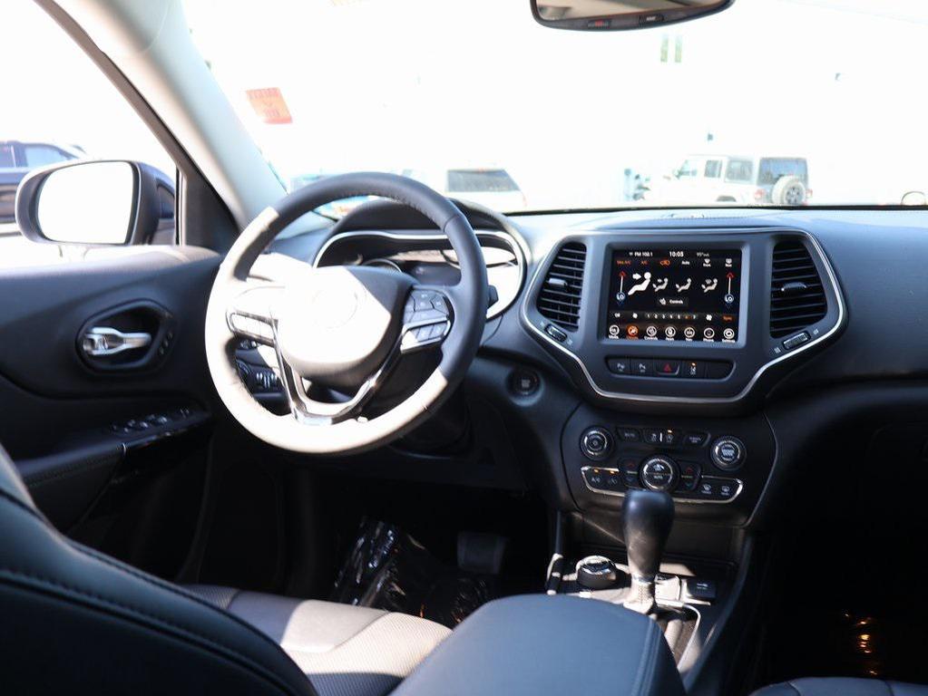used 2023 Jeep Cherokee car, priced at $22,959