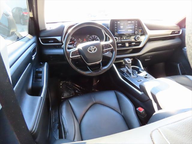 used 2020 Toyota Highlander car, priced at $25,238