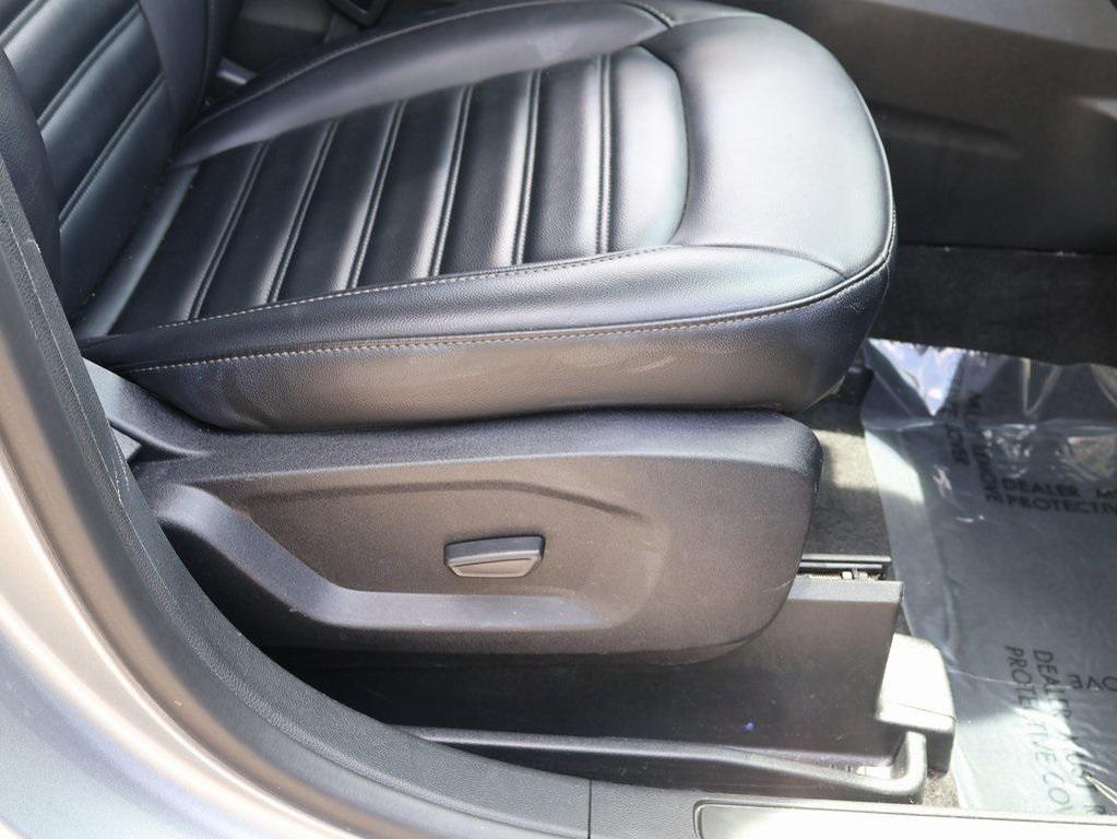 used 2024 Ford Edge car, priced at $22,999