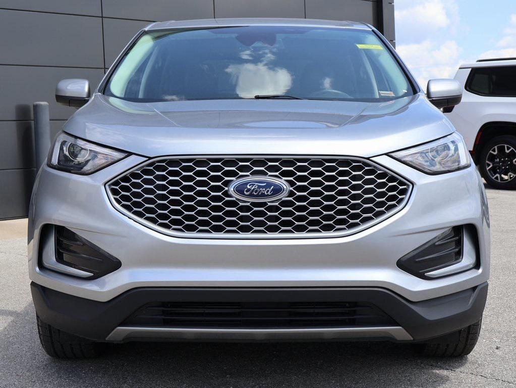 used 2024 Ford Edge car, priced at $22,999