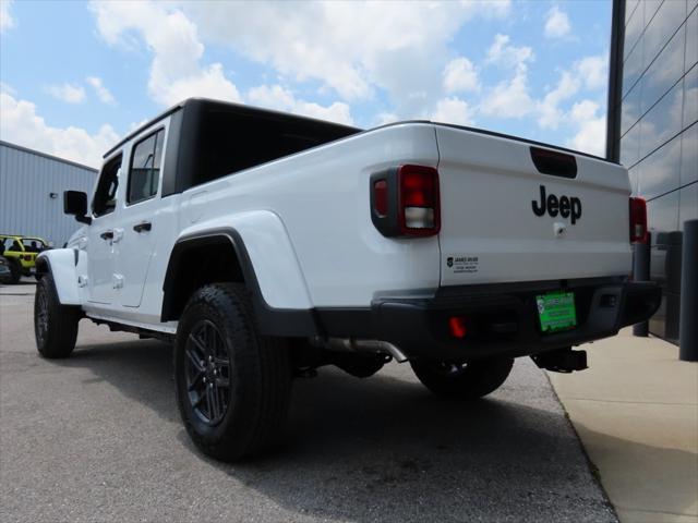 new 2024 Jeep Gladiator car, priced at $47,276