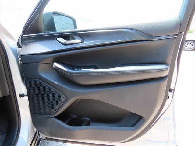 used 2023 Jeep Grand Cherokee car, priced at $29,199