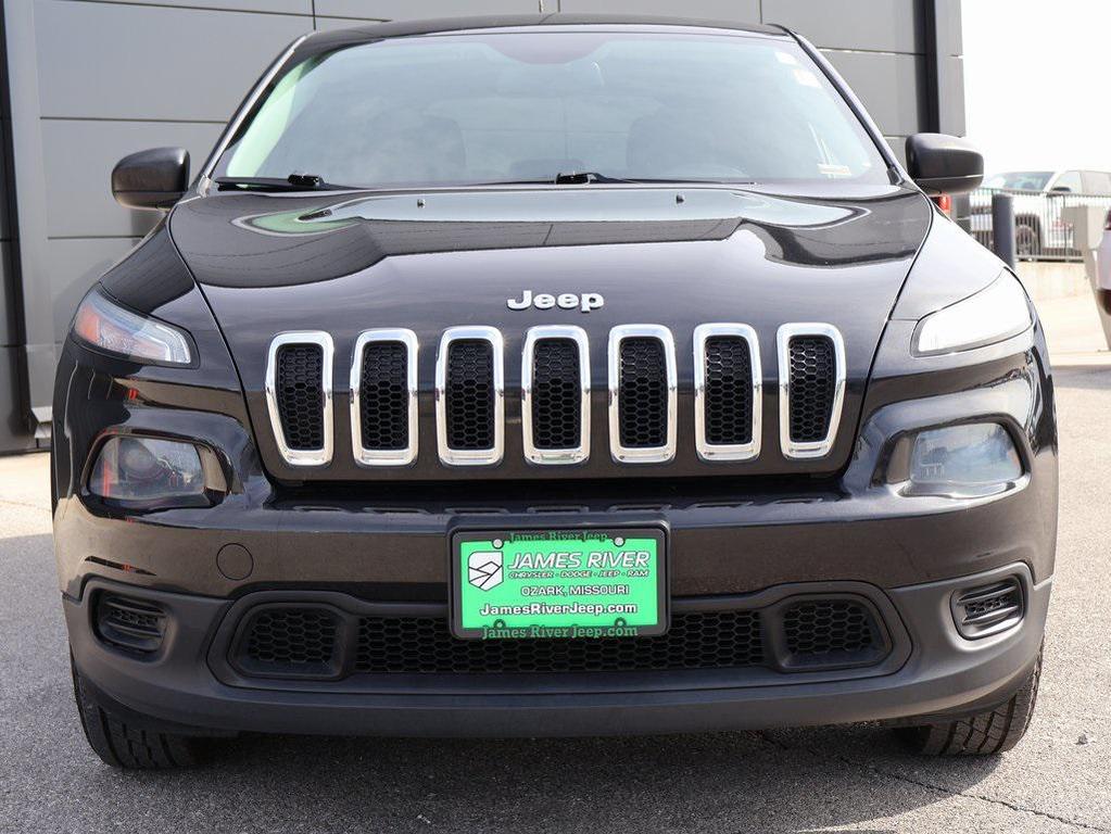used 2014 Jeep Cherokee car, priced at $10,899