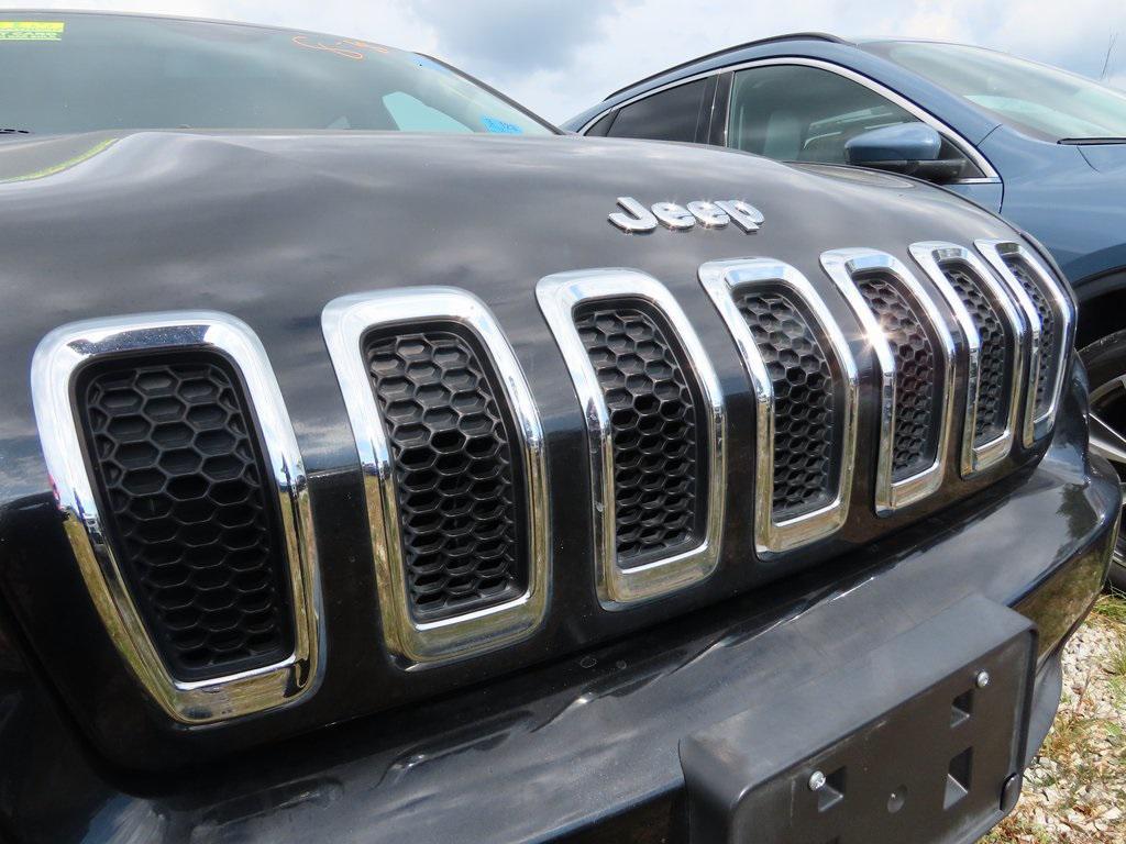 used 2014 Jeep Cherokee car, priced at $11,199