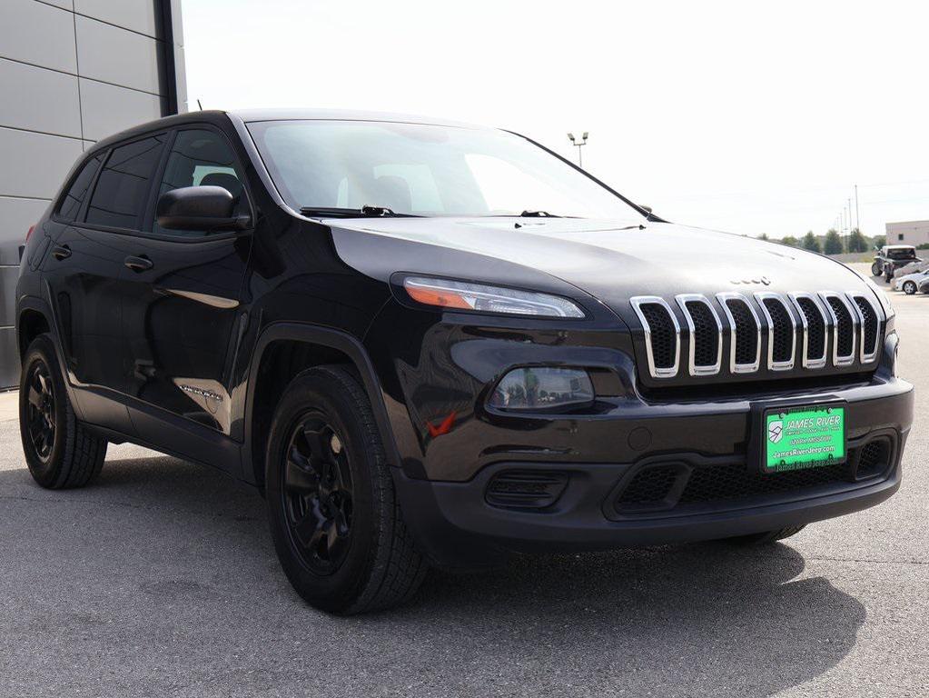 used 2014 Jeep Cherokee car, priced at $10,899
