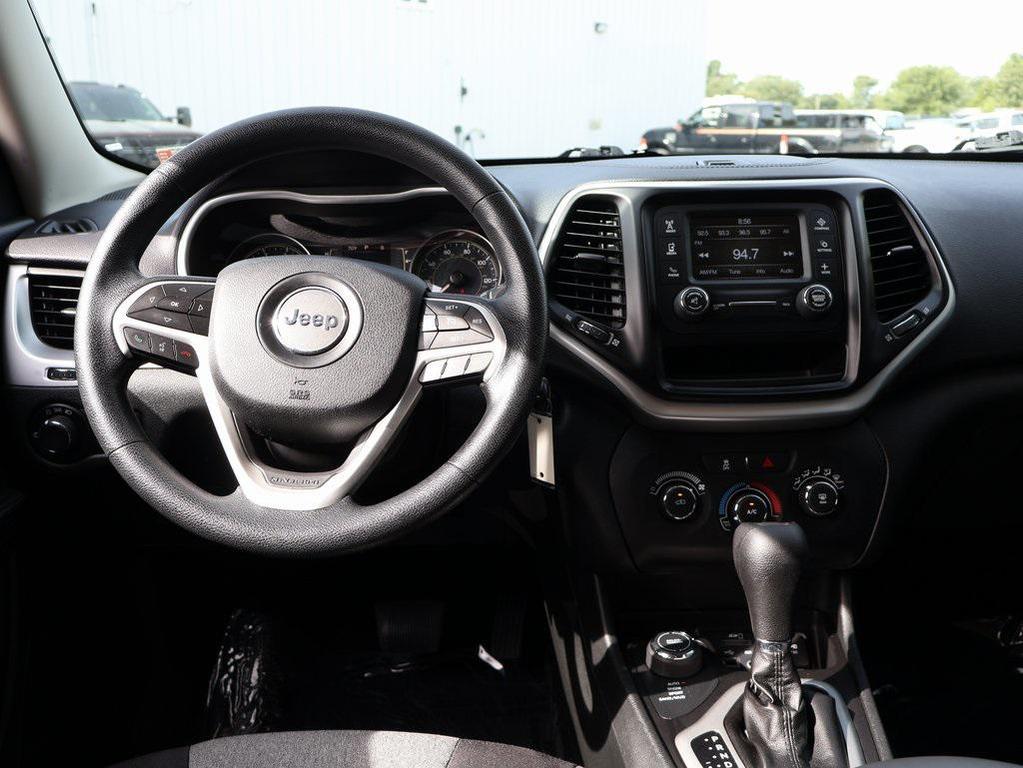 used 2014 Jeep Cherokee car, priced at $10,899