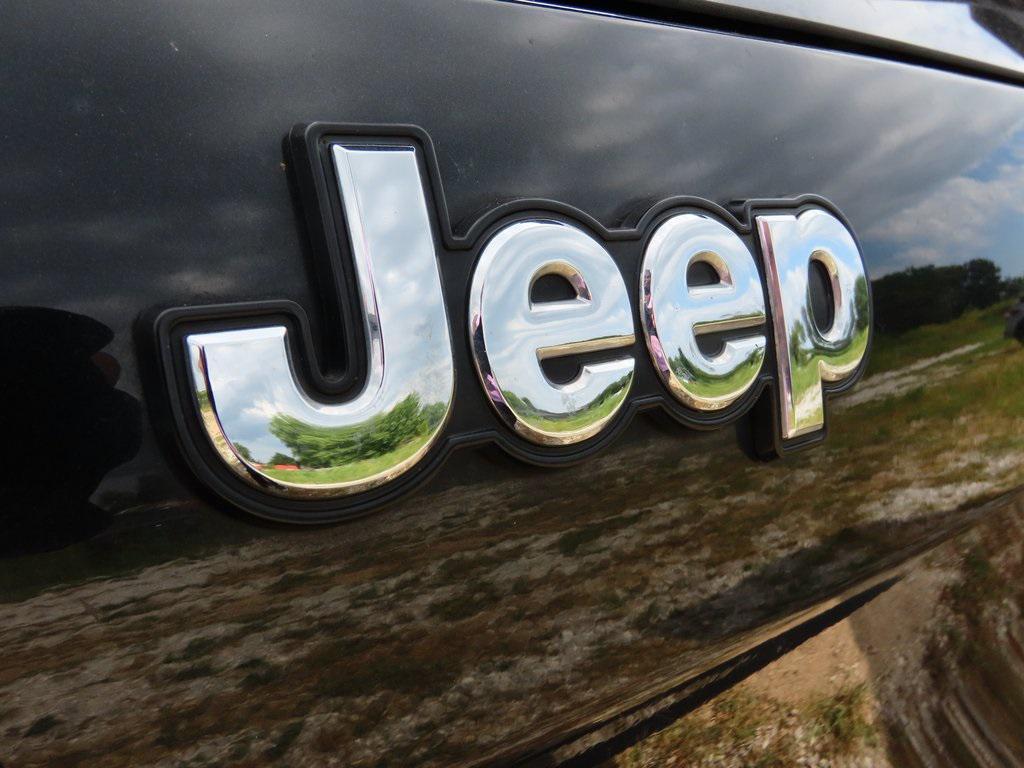 used 2014 Jeep Cherokee car, priced at $11,199